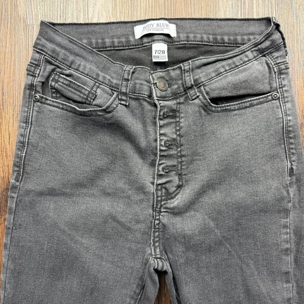 Judy Blue skinny fit jeans Women Size 7/28 mid rise distressed whiskered - Picture 3 of 10
